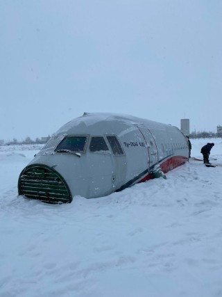 Кабина самолета Ту-204