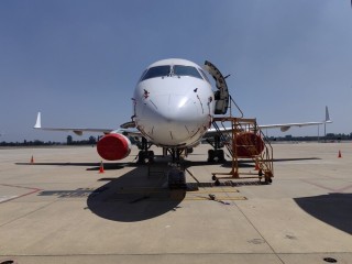 Самолет Embraer ERJ190-100LR