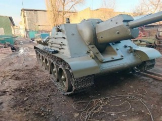 СУ-122 на постамент