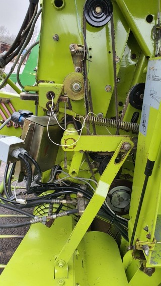 Пресс-подборщик Claas variant-180