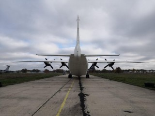 Самолет Ан-12БП