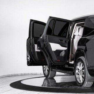 Бронированный LAND CRUISER 300