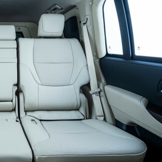Бронированный LAND CRUISER 300