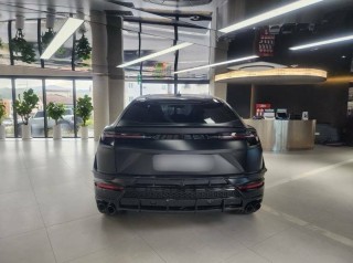 Lamborghini Urus S