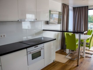 Дом на воде Fisher 90