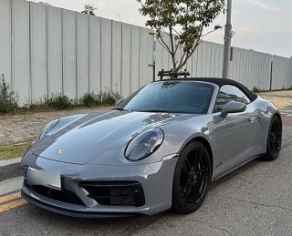 Porsche 911 4 GTS