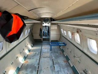 Самолёт Як-40