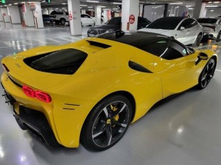 Ferrari SF90 Stradalle, 2021 г.