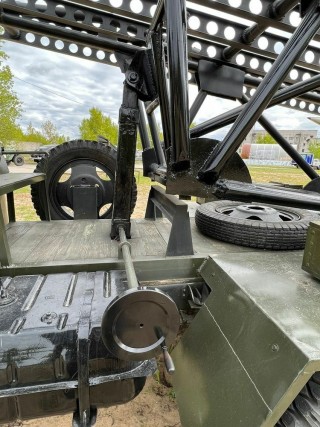 Макет «Катюши» БМ-13Н