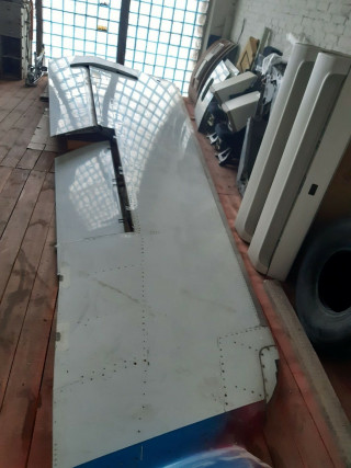 Крыло самолёта CRJ 200