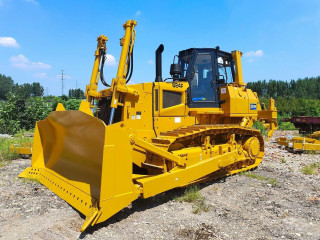 Бульдозер SEM 824F