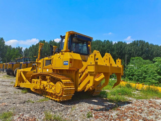 Бульдозер SEM 824F