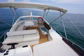 Яхта Sunseeker Manhattan S50