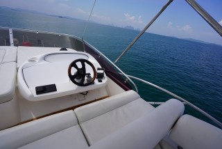 Яхта Sunseeker Manhattan S50