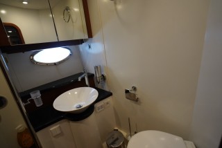 Яхта Sunseeker Manhattan S50