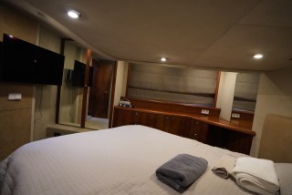 Яхта Sunseeker Manhattan S50