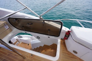 Яхта Sunseeker Manhattan S50