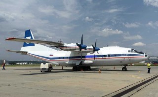 Самолёт Ан-12