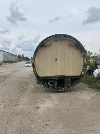Кабина с частью фюзеляжа Ту-134