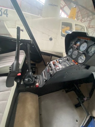 Вертолет Robinson R44