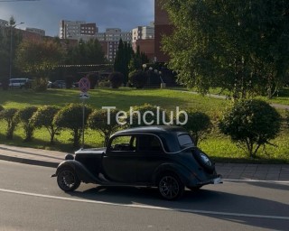 Mercedes-Benz w136