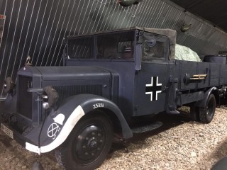 Mercedes L2500