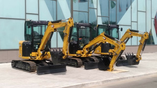 Гусеничный мини экскаватор САТ303CR