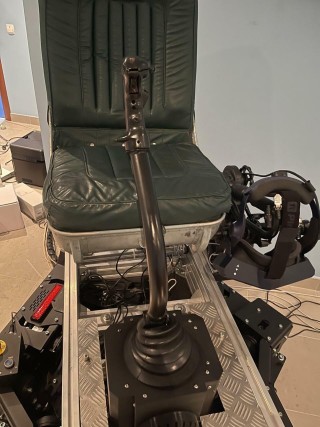 Тренажер-симулятор Ми-8МТВ-2