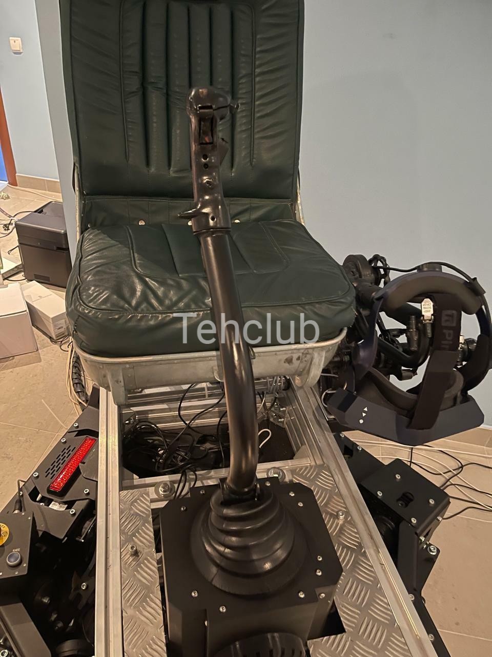 Тренажер-симулятор Ми-8МТВ-2 фото 2