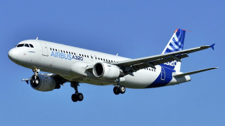 Самолет Airbus A320