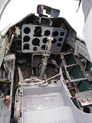 Кабина самолёта Л-39