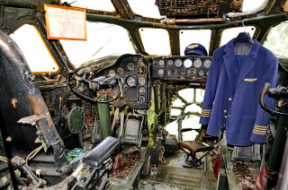 Самолет Ту-134, списанный